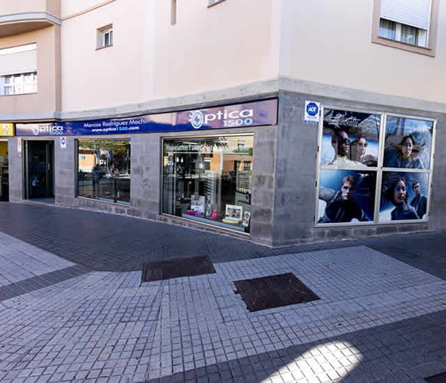 vista exterior de la optica 1500